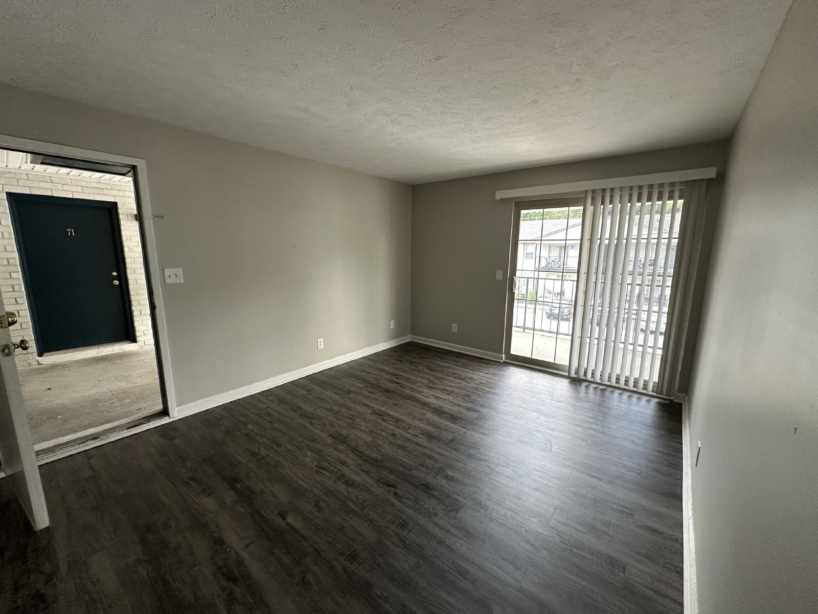 Newly Renovated 2 Bed 1 Bath Apartment in Murfreesboro Near MTSU! property image