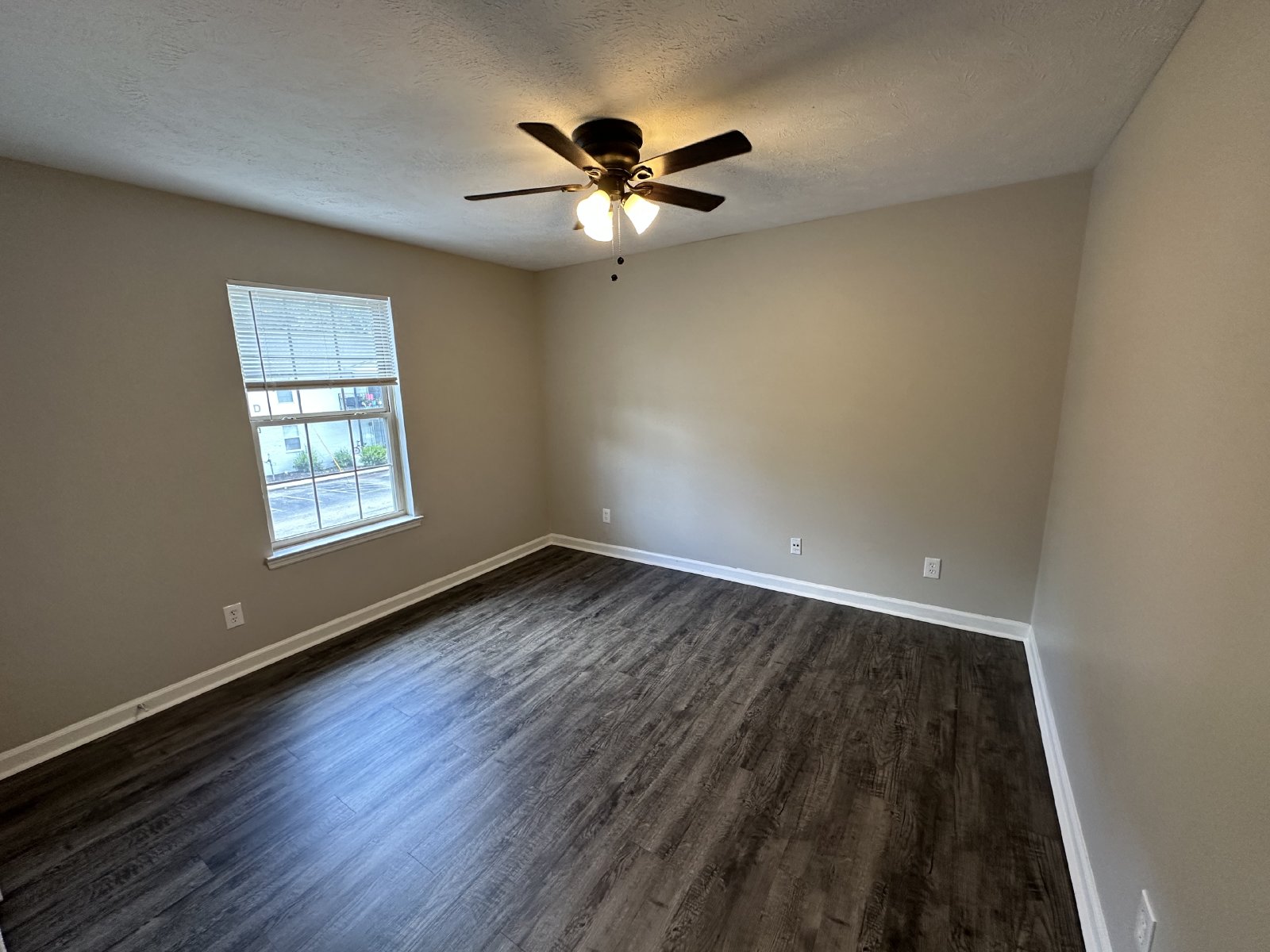 Newly Renovated 2 Bed 1 Bath Apartment in Murfreesboro Near MTSU! property image