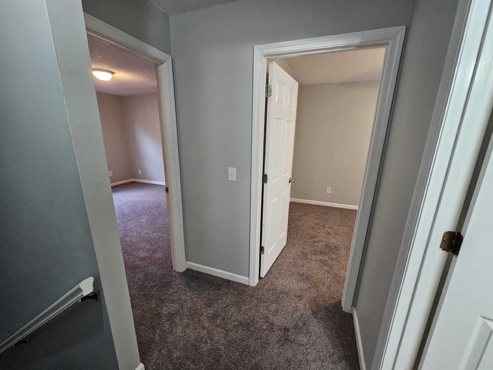 Spacious 2-Story Duplex in Tullahoma! property image