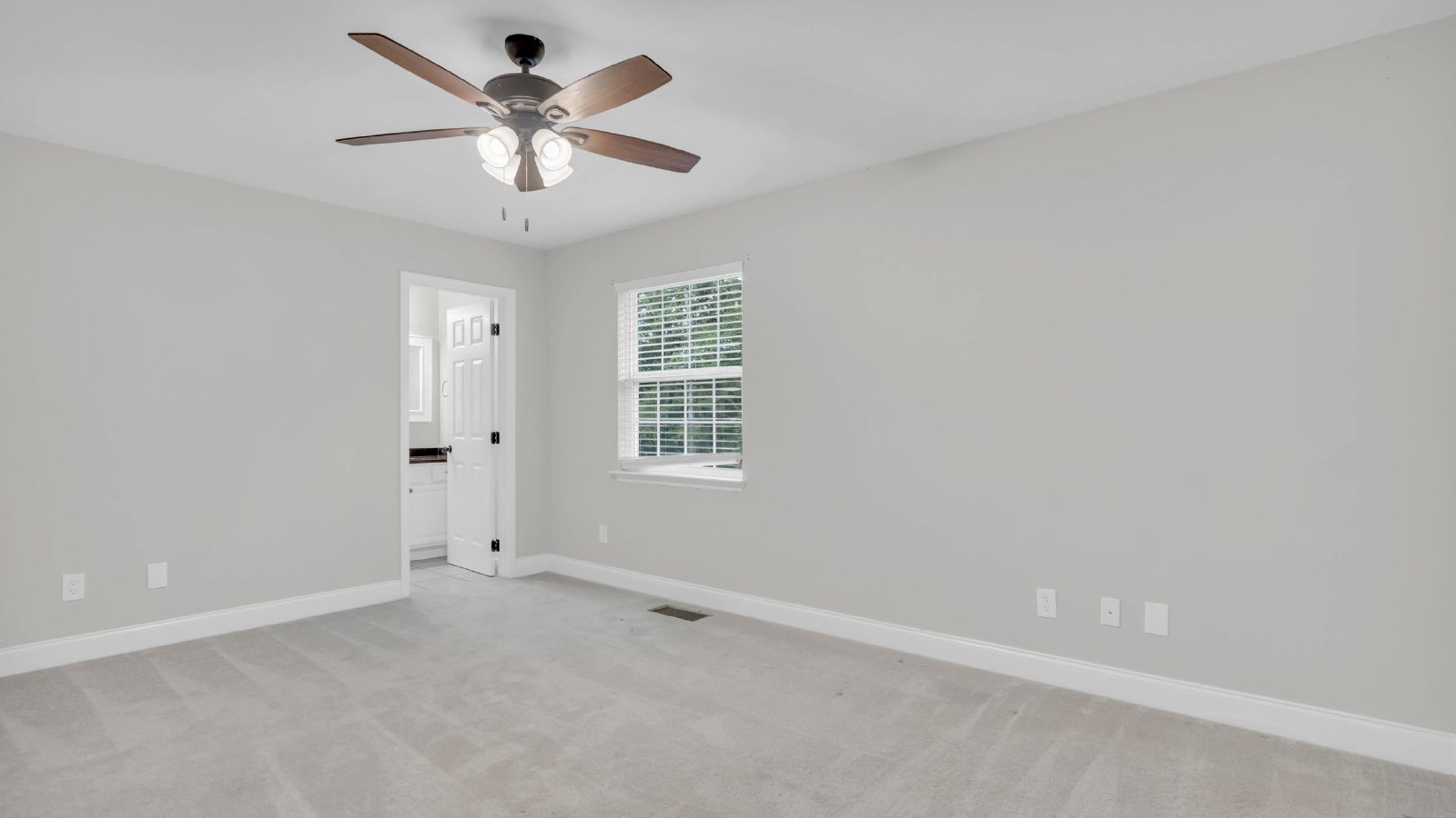 East Brainerd | 2 Beds, 2.5 Baths, Patio, Storage & More! property image