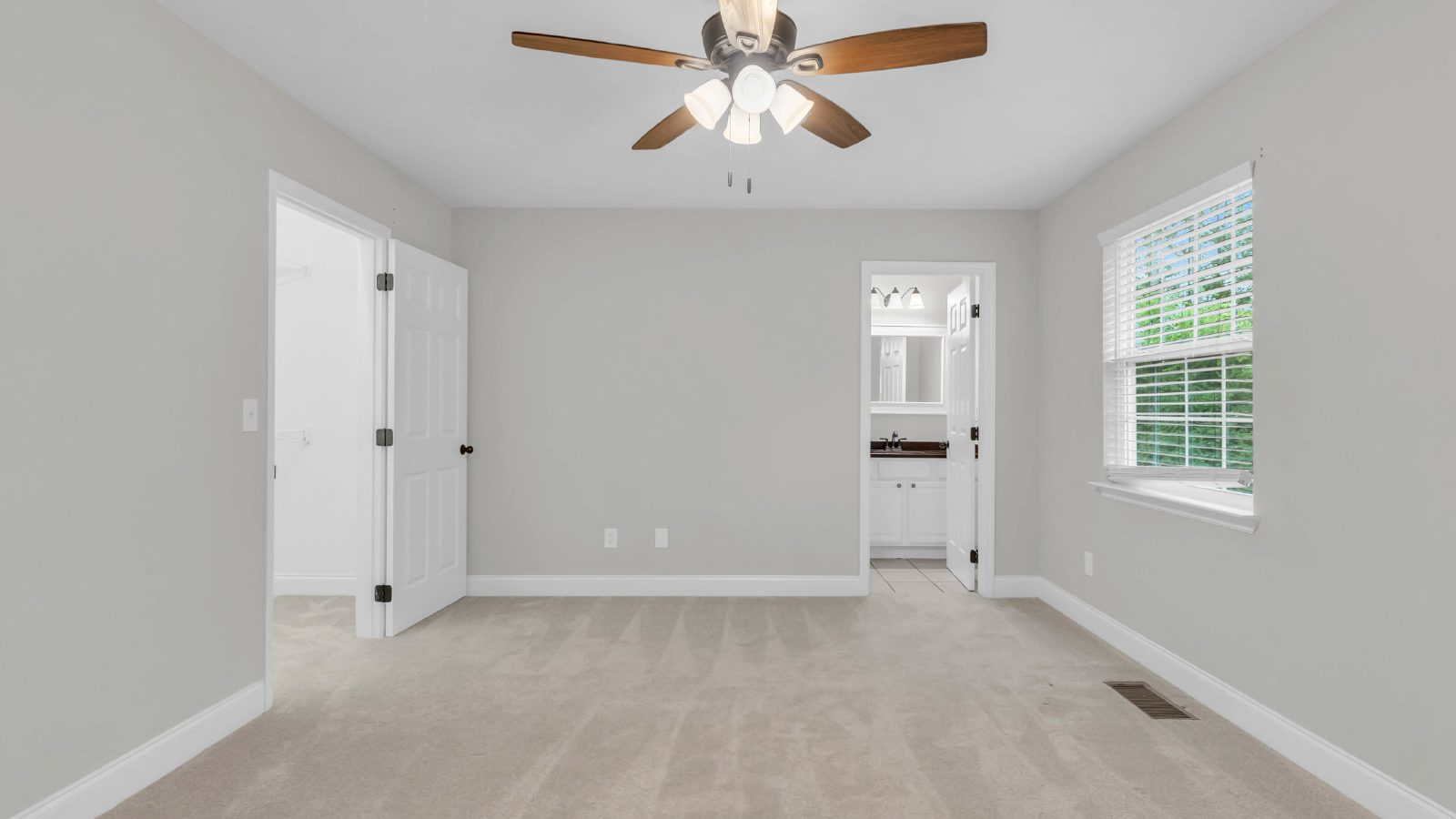 East Brainerd | 2 Beds, 2.5 Baths, Patio, Storage & More! property image