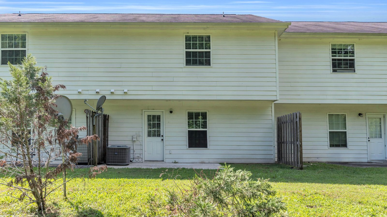 East Brainerd | 2 Beds, 2.5 Baths, Patio, Storage & More! property image