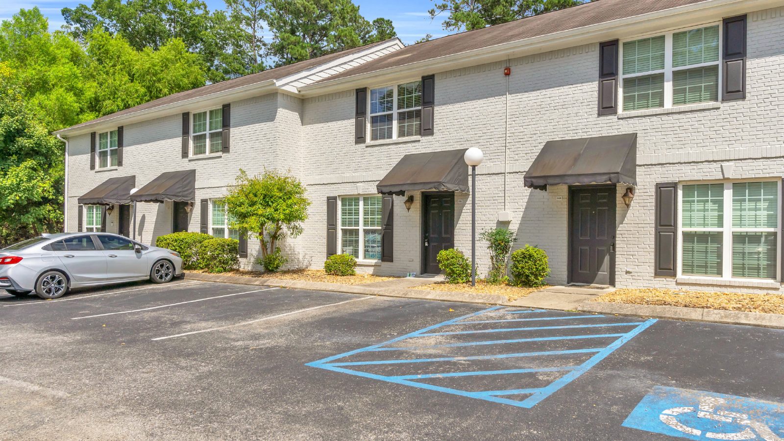 East Brainerd | 2 Beds, 2.5 Baths, Patio, Storage & More! property image