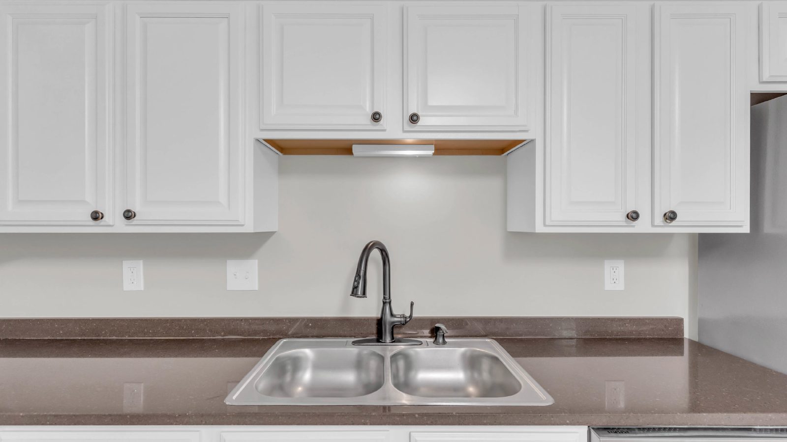 East Brainerd | 2 Beds, 2.5 Baths, Patio, Storage & More! property image