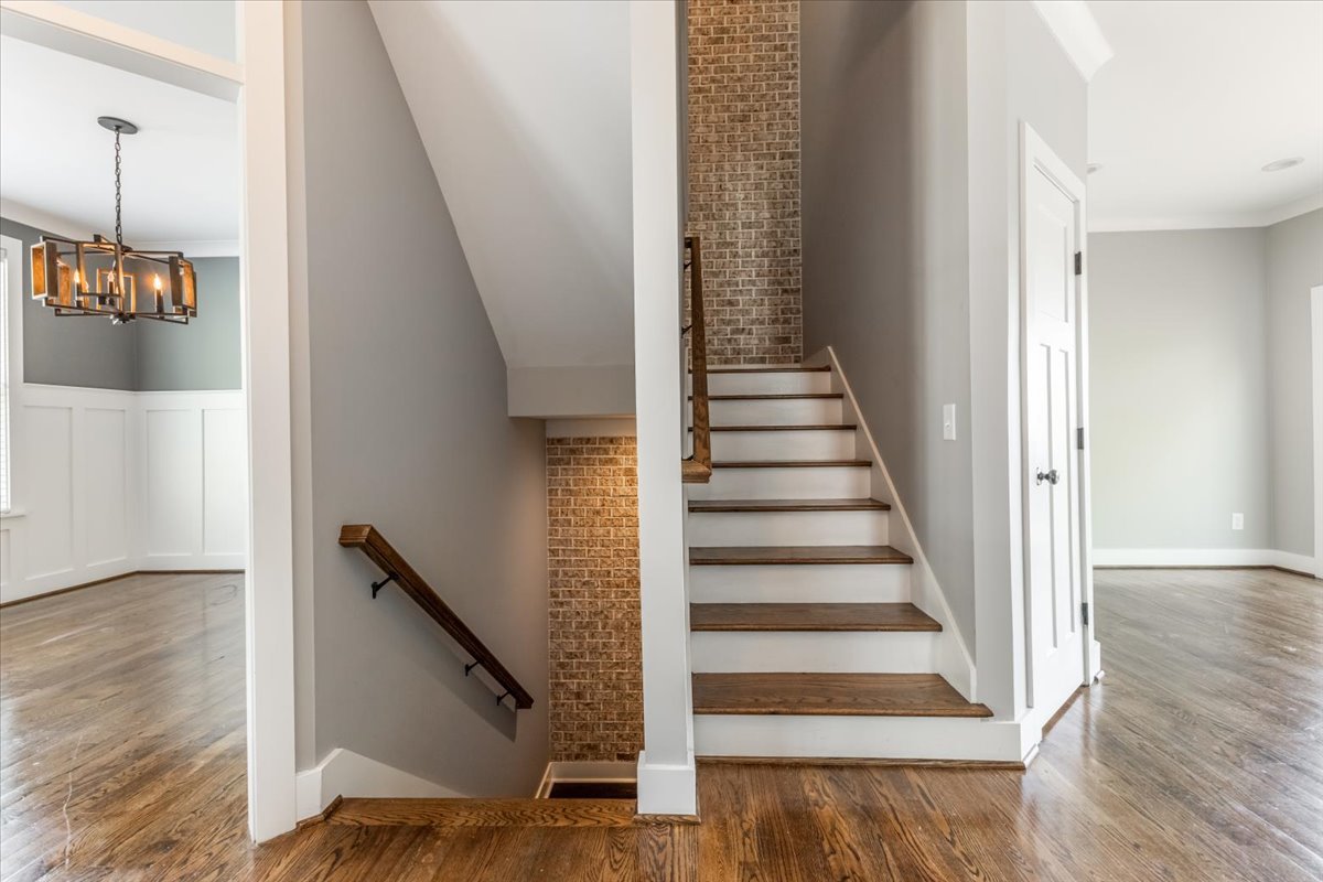 Stunning Home w Million Dollar Views! 4 Beds, 3 Baths, 2 Car Garage, Fireplace & Fenced Yard property image