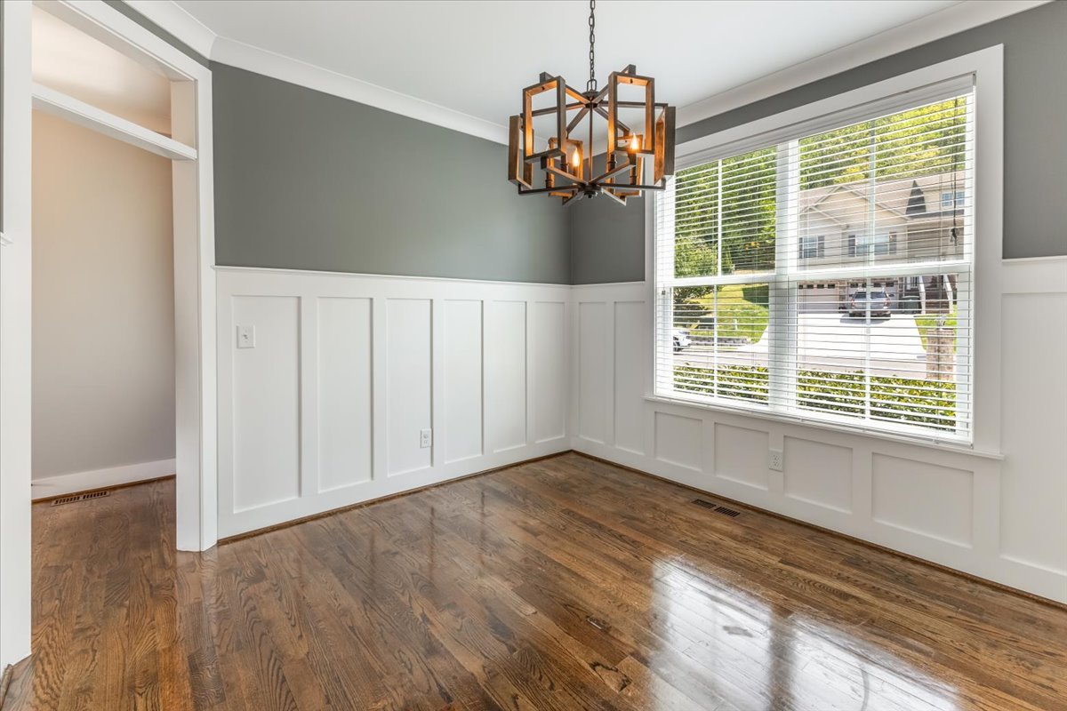 Stunning Home w Million Dollar Views! 4 Beds, 3 Baths, 2 Car Garage, Fireplace & Fenced Yard property image