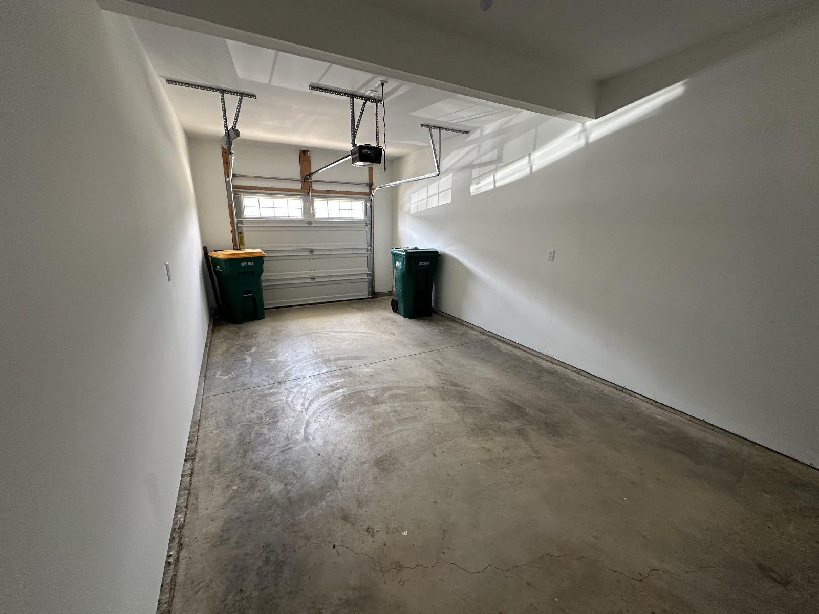 Amazing 3 Bed 2.5 Bath Townhome in Spring Hill property image