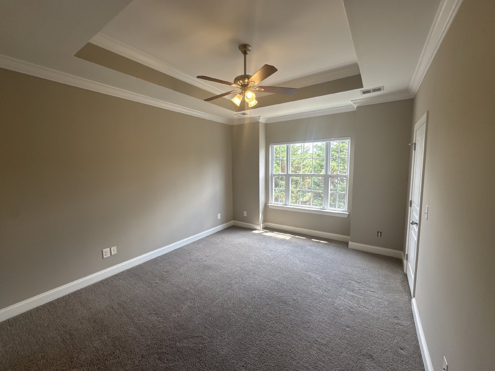 Modern Townhome Just Minutes from Downtown Nashville! property image