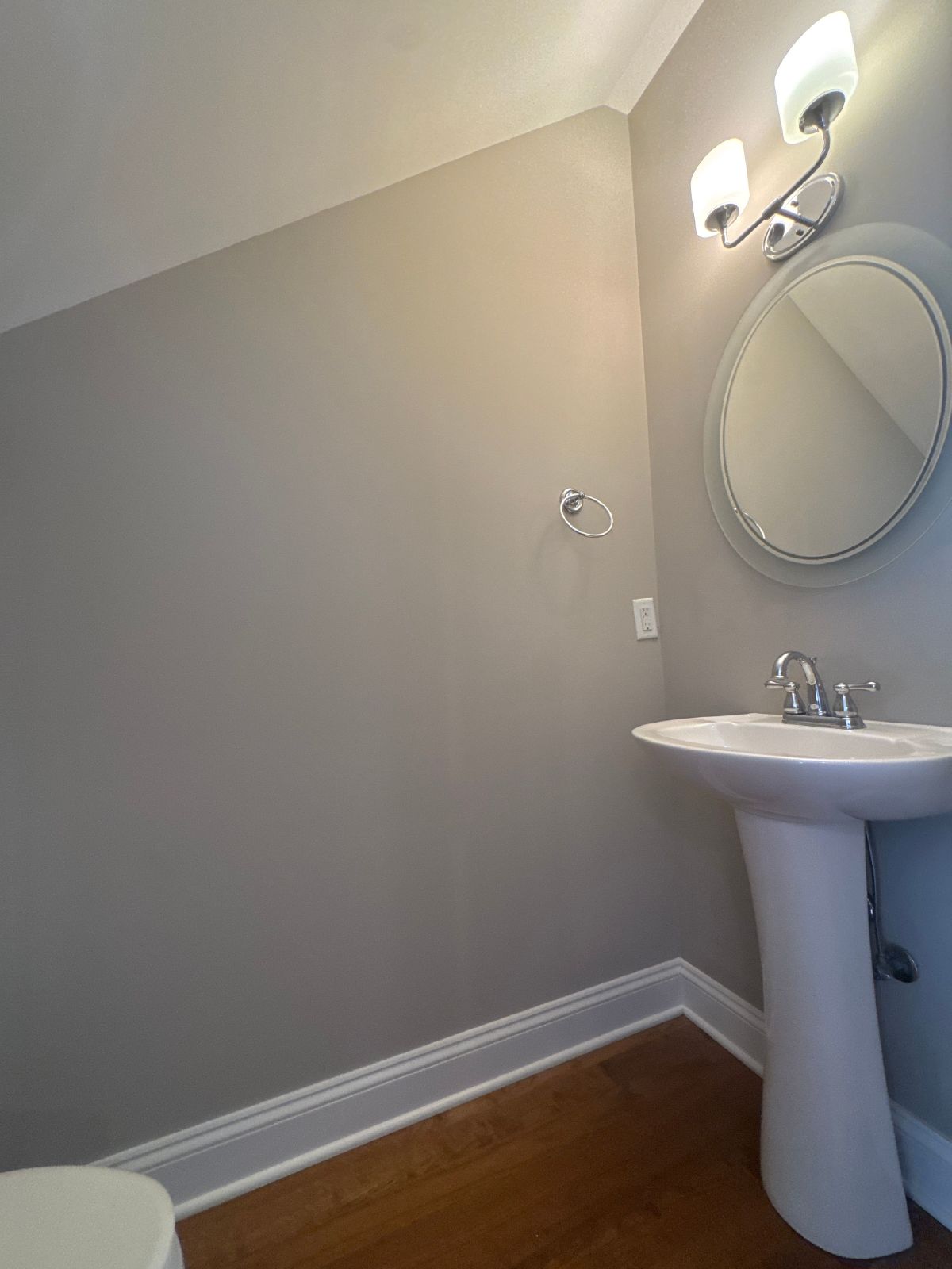 Modern Townhome Just Minutes from Downtown Nashville! property image