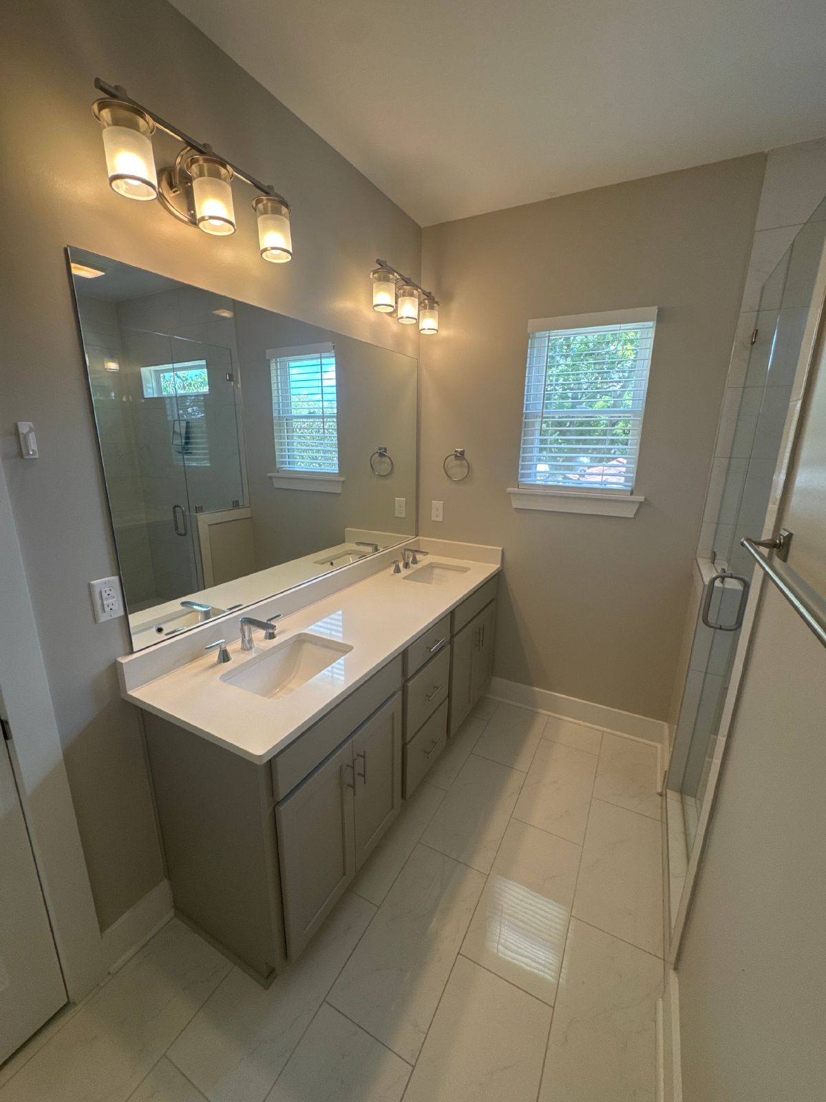 Newer Construction with Open Floor Plan in One of Nashville’s Hottest Areas! property image