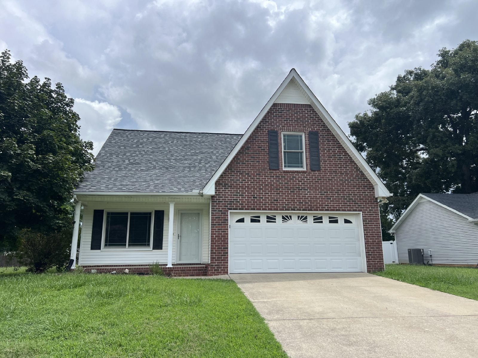 Spacious 4 Bedroom 2.5 Bath Available Now in Murfreesboro! property image