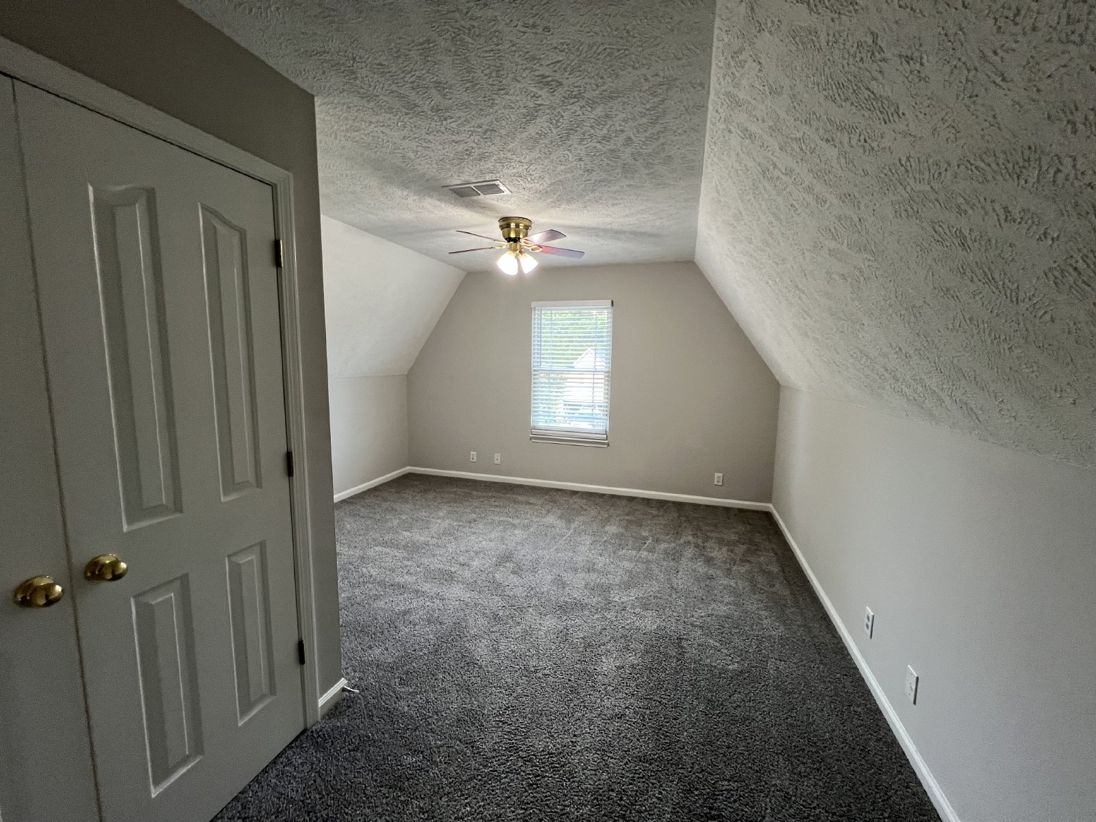 Spacious 4 Bedroom 2.5 Bath Available Now in Murfreesboro! property image