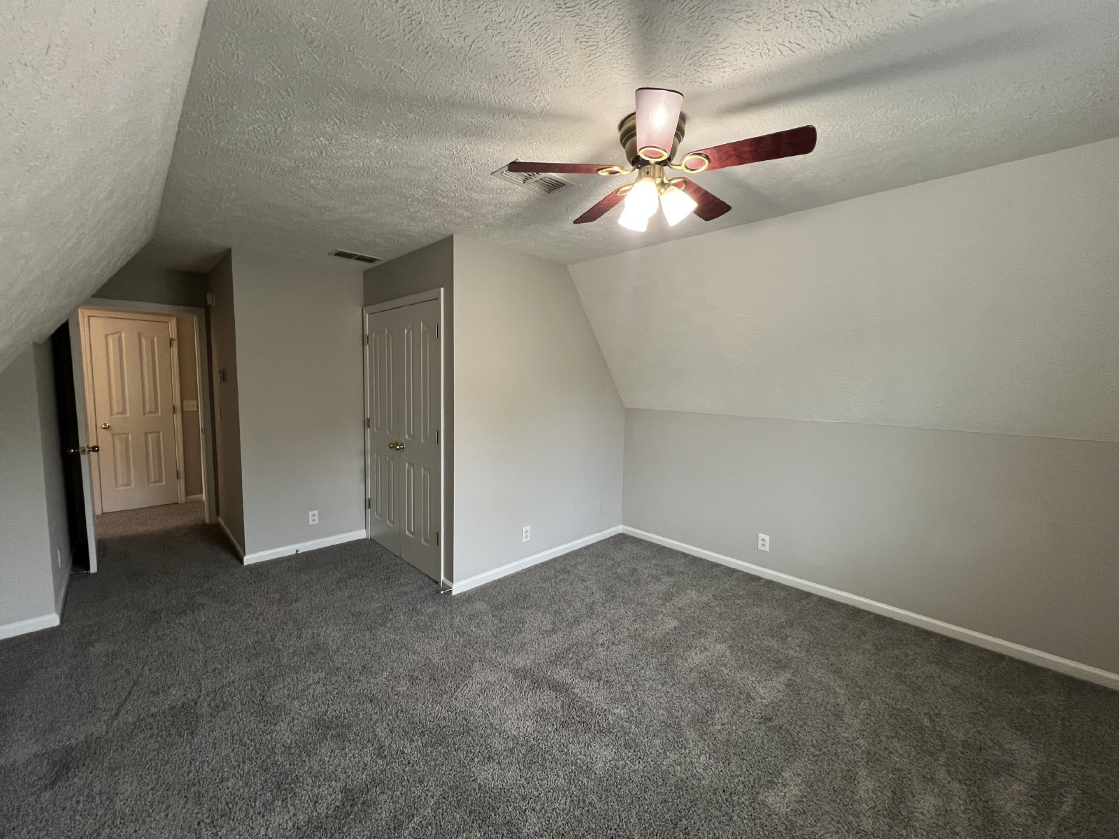 Spacious 4 Bedroom 2.5 Bath Available Now in Murfreesboro! property image