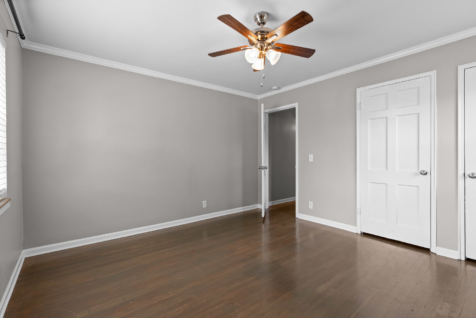 Charming Belvoir Home - 2 Bed, 1 Bath, 1 Car Garage, Fully Fenced Yard! property image