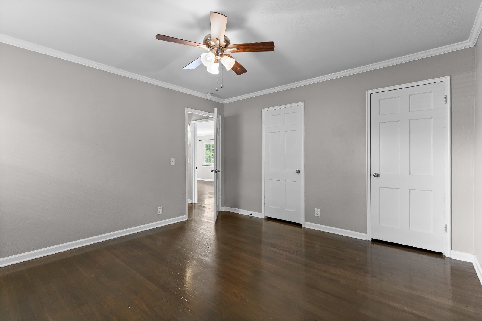 Charming Belvoir Home - 2 Bed, 1 Bath, 1 Car Garage, Fully Fenced Yard! property image