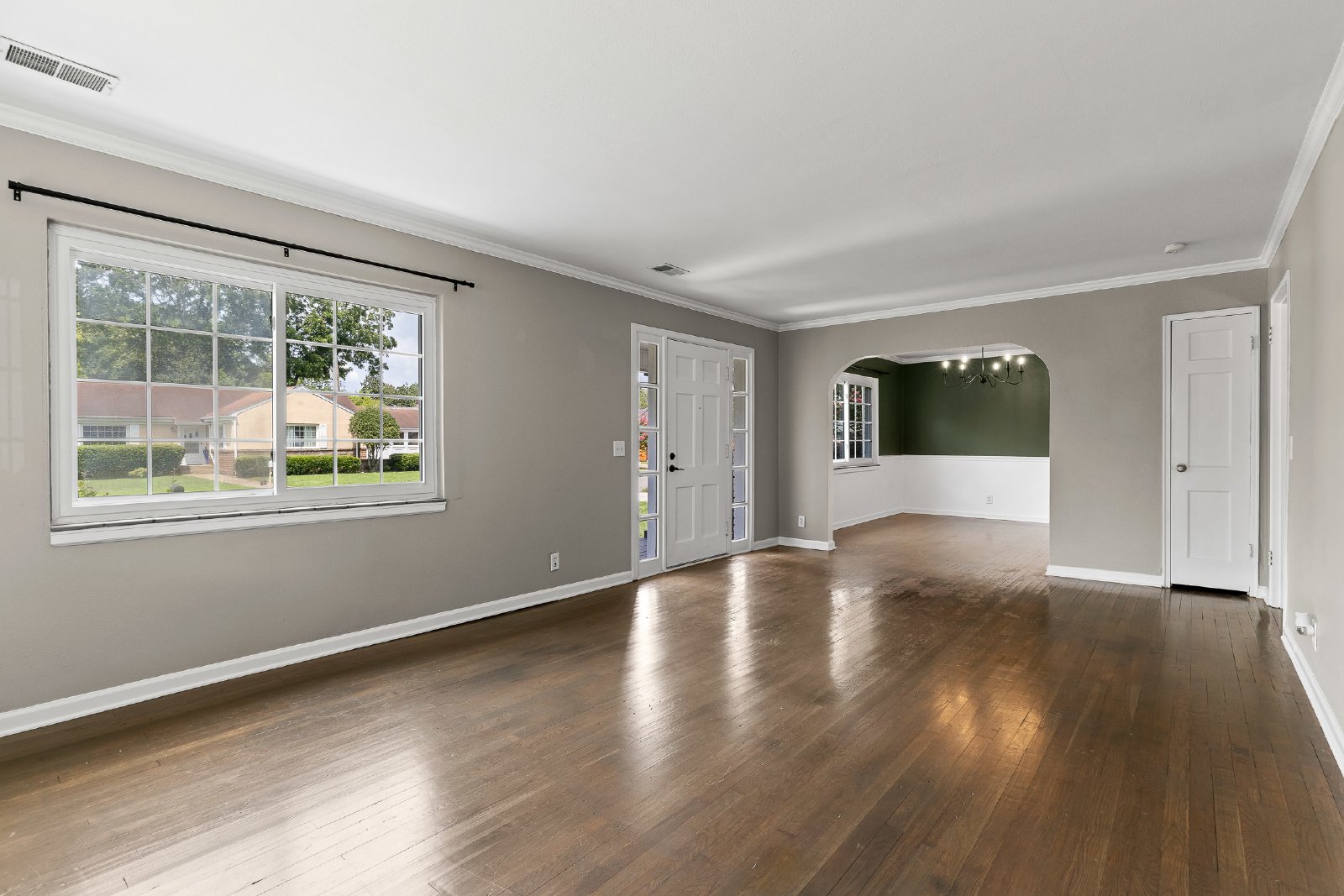 Charming Belvoir Home - 2 Bed, 1 Bath, 1 Car Garage, Fully Fenced Yard! property image