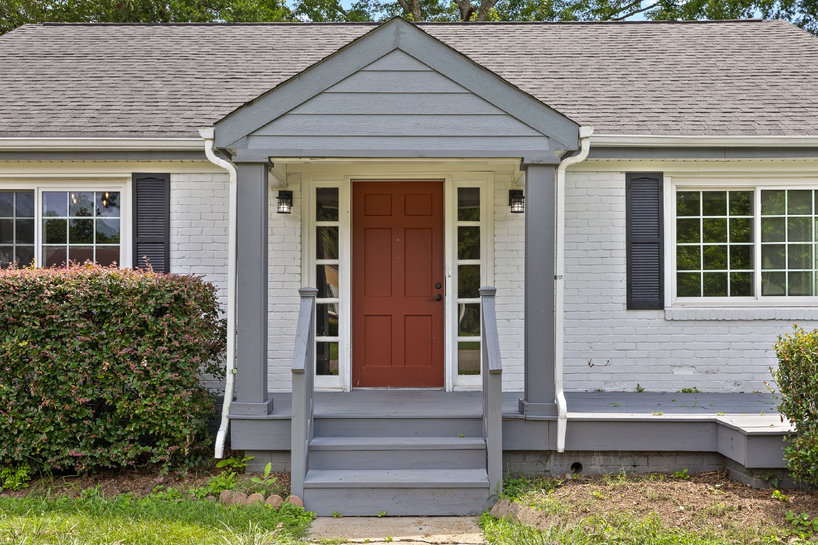 Charming Belvoir Home - 2 Bed, 1 Bath, 1 Car Garage, Fully Fenced Yard! property image