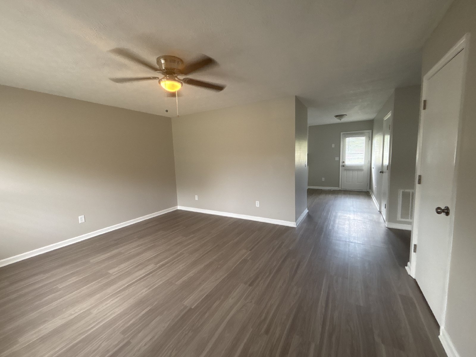 Freshly Renovated 2 Bedroom Duplex in Manchester!... property image