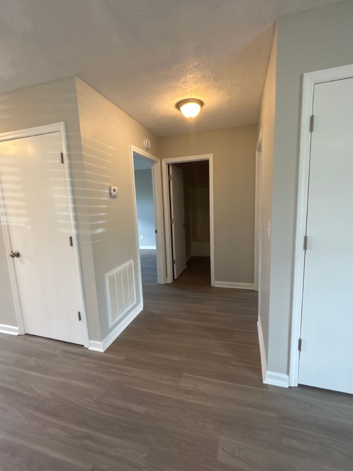 Freshly Renovated 2 Bedroom Duplex in Manchester!... property image