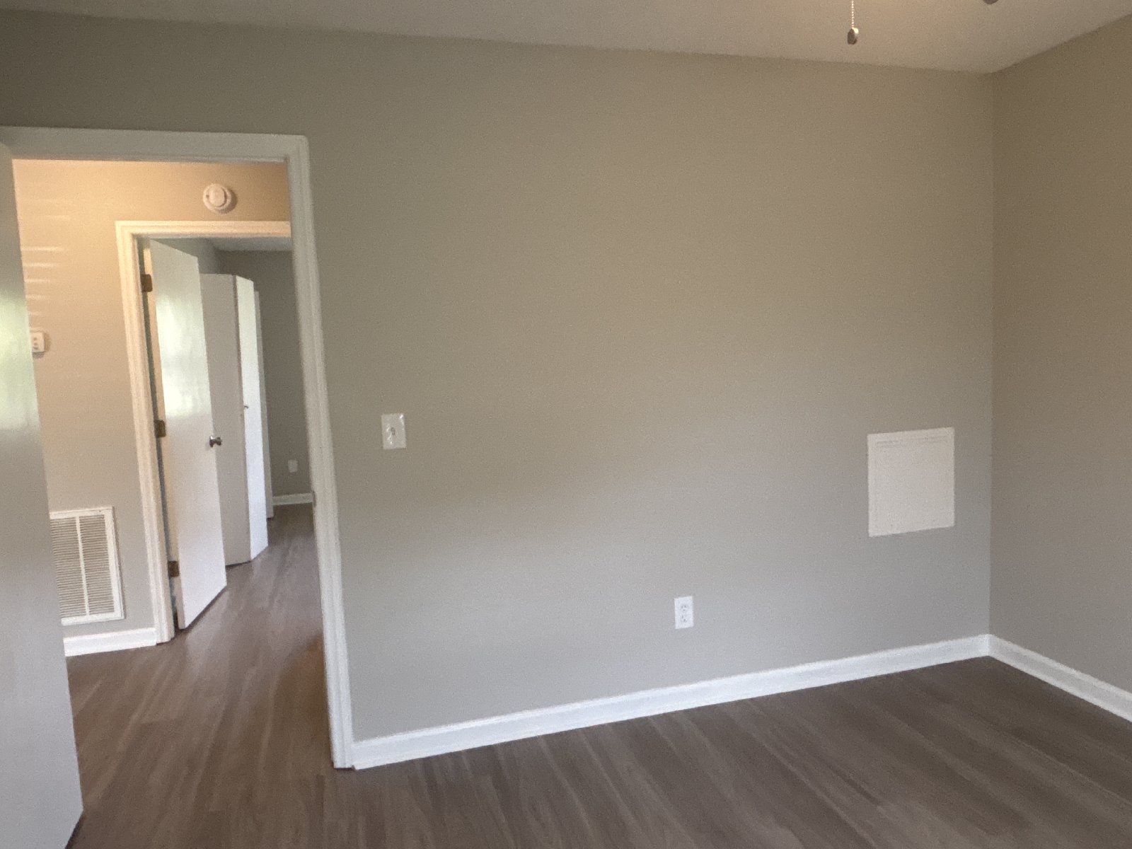 Freshly Renovated 2 Bedroom Duplex in Manchester!... property image