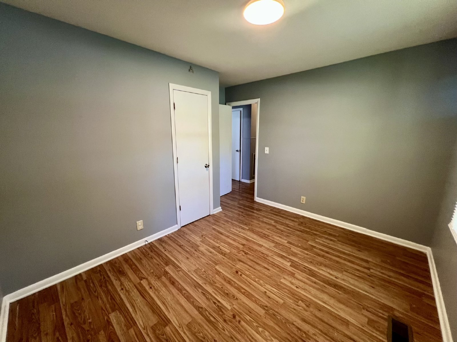 3 Bed 1 Bath Ranch Style Home in Murfreesboro, With Storage Building property image