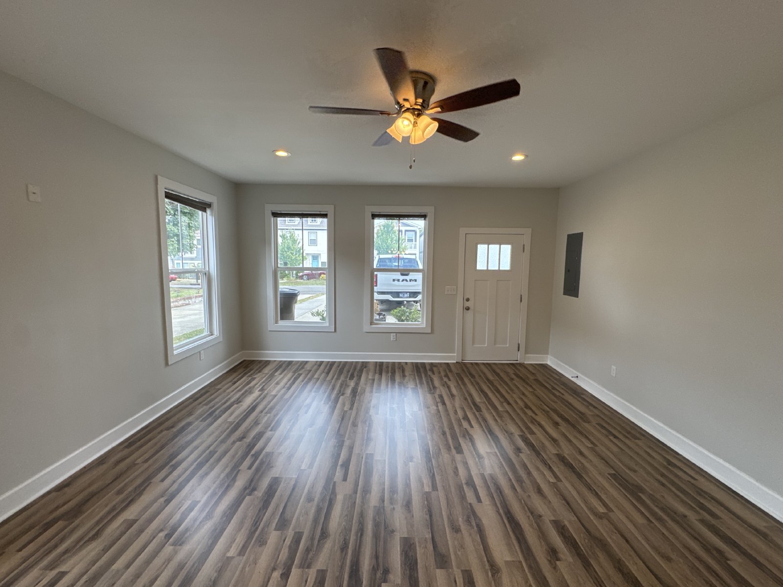 Luxury Living in East Nashville – Spacious 3BR Home Near Parks & Dining property image