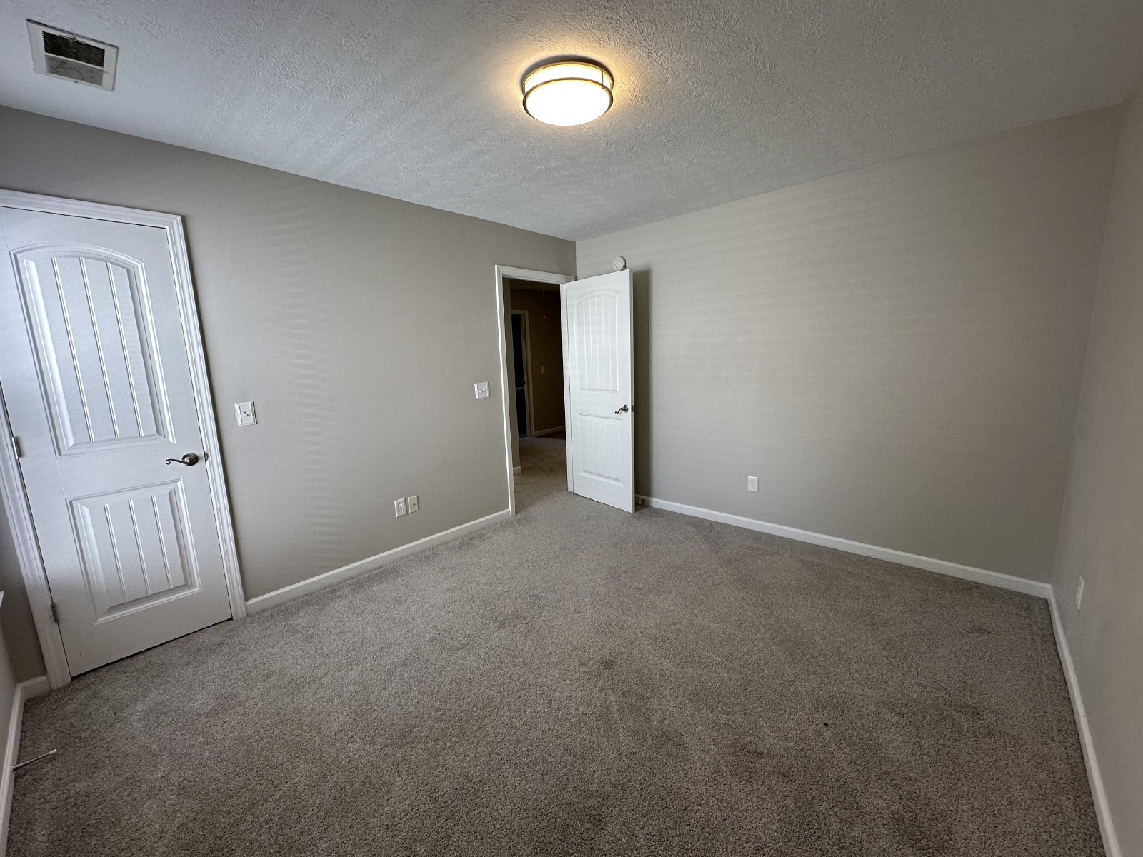 Beautiful 4 Bed 3 Bath House In Murfreesboro property image