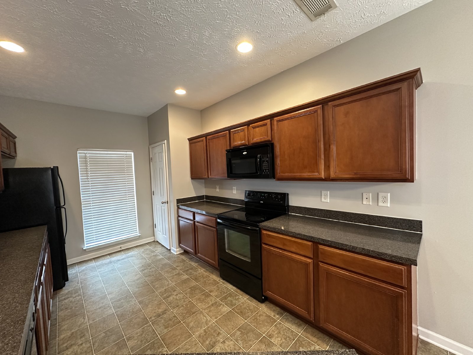 Amazing 3 Bed 2.5 Bath House In Spring Hill property image