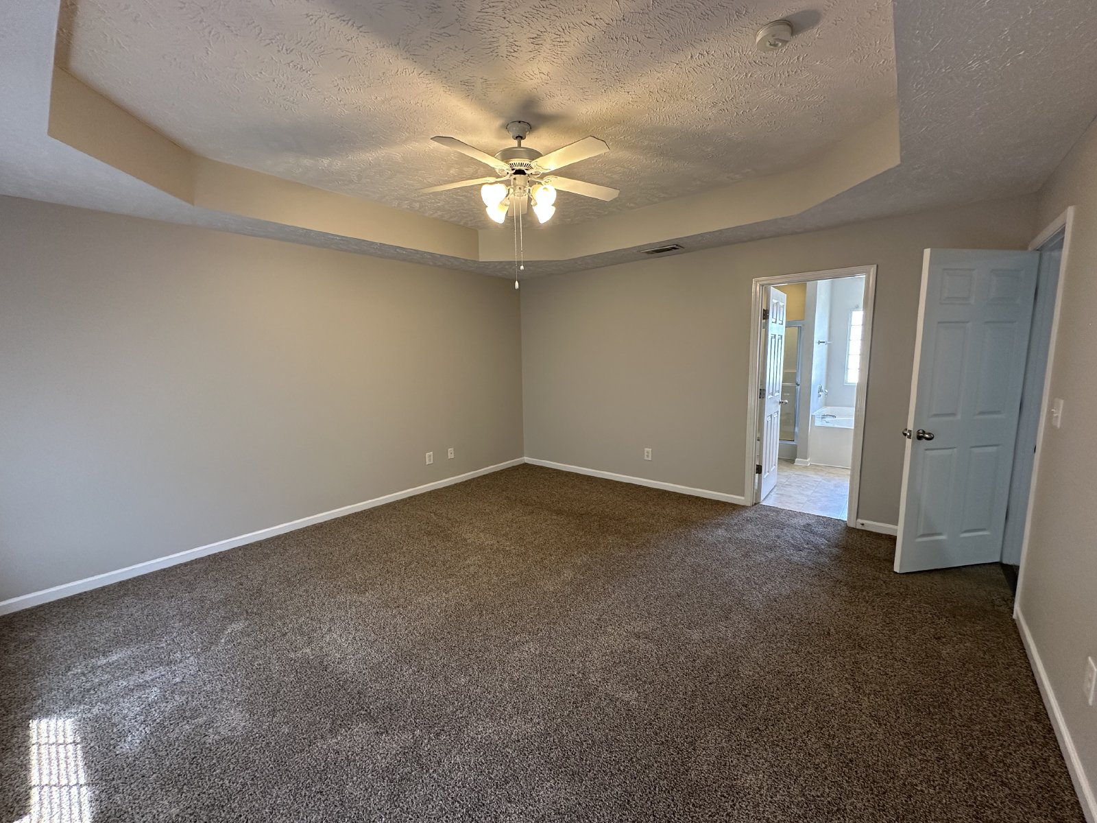 Amazing 3 Bed 2.5 Bath House In Spring Hill property image