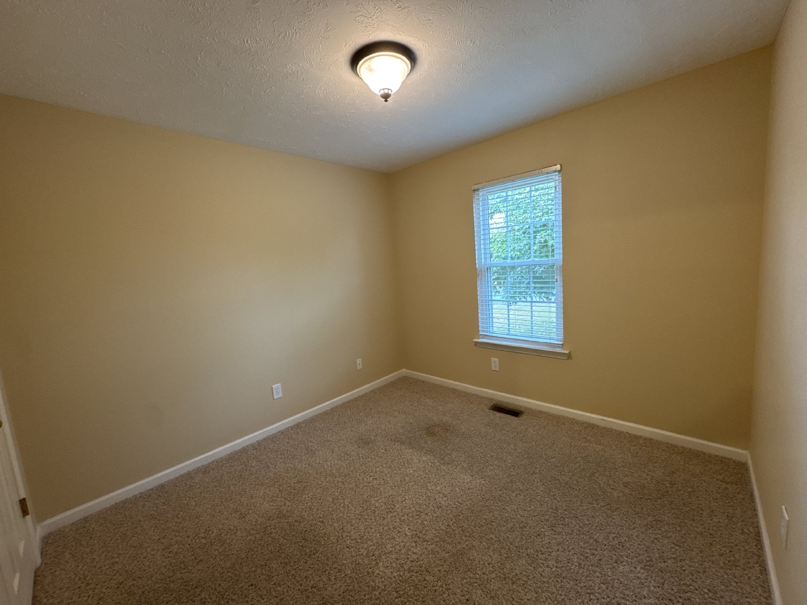 Spacious 3-Bedroom Home with Garage & Large Lot – Mt. Juliet property image