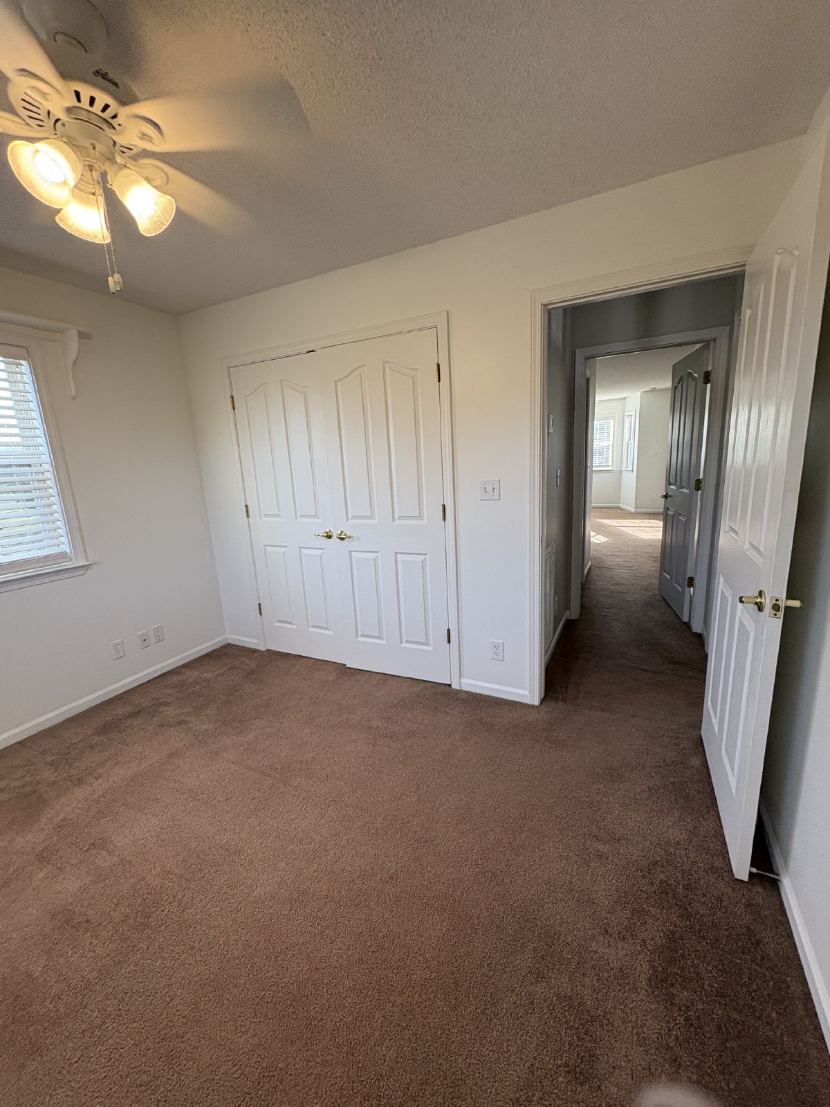 SPACIOUS & Beautiful Home Just Outside of Shelbyville! property image