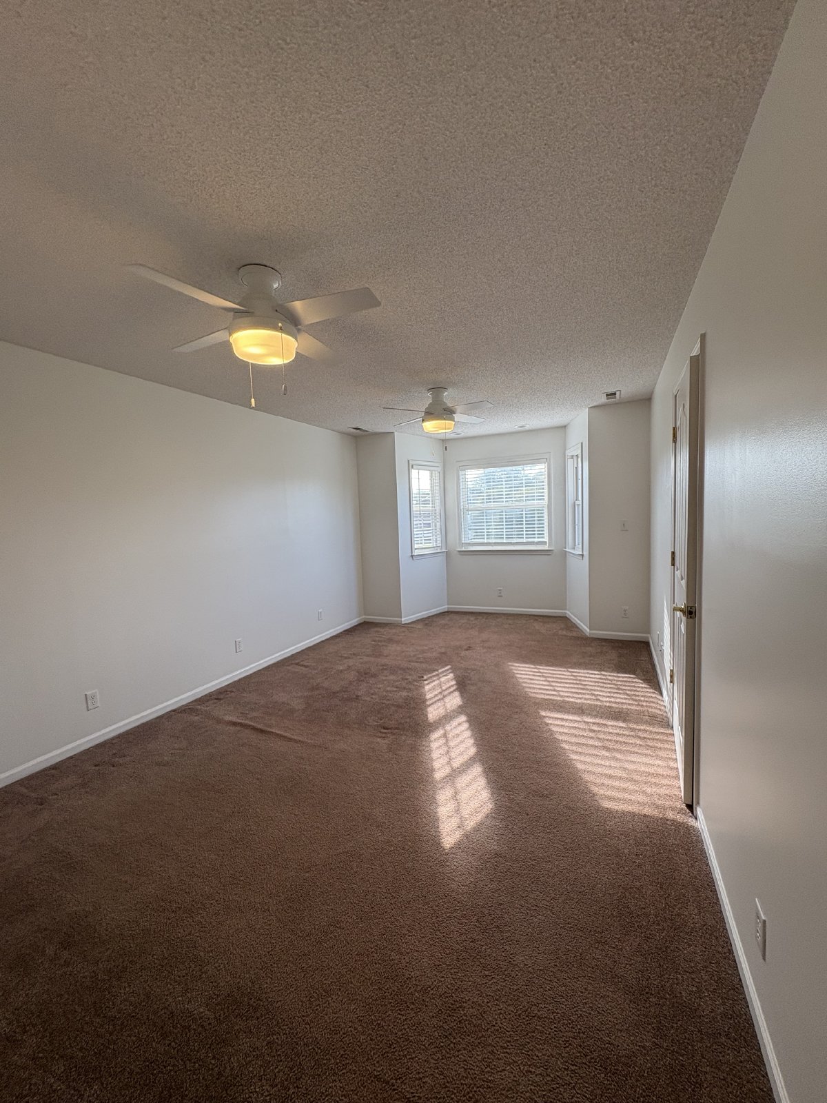 SPACIOUS & Beautiful Home Just Outside of Shelbyville! property image