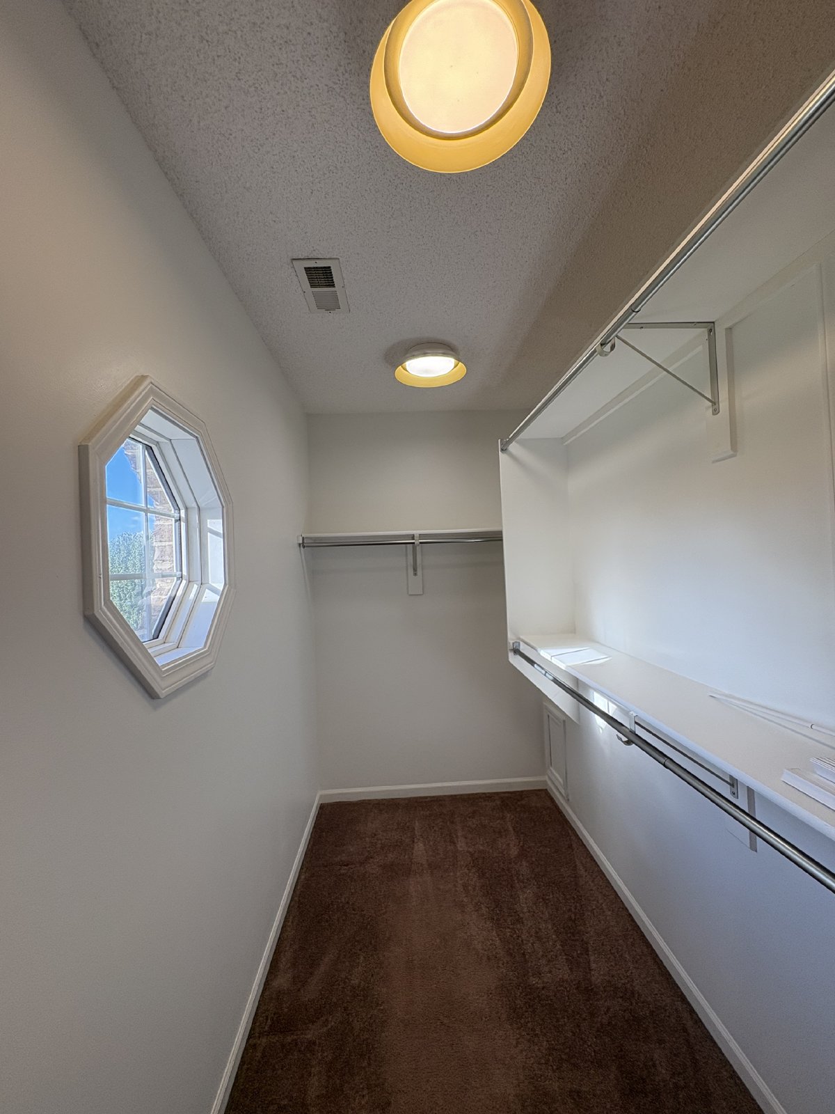 SPACIOUS & Beautiful Home Just Outside of Shelbyville! property image