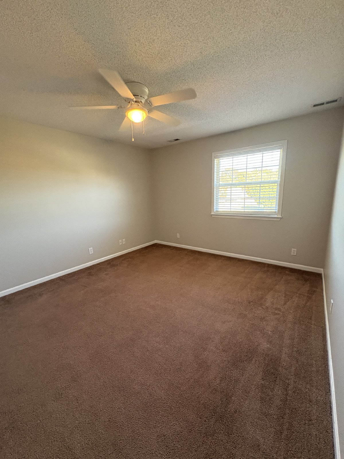 SPACIOUS & Beautiful Home Just Outside of Shelbyville! property image