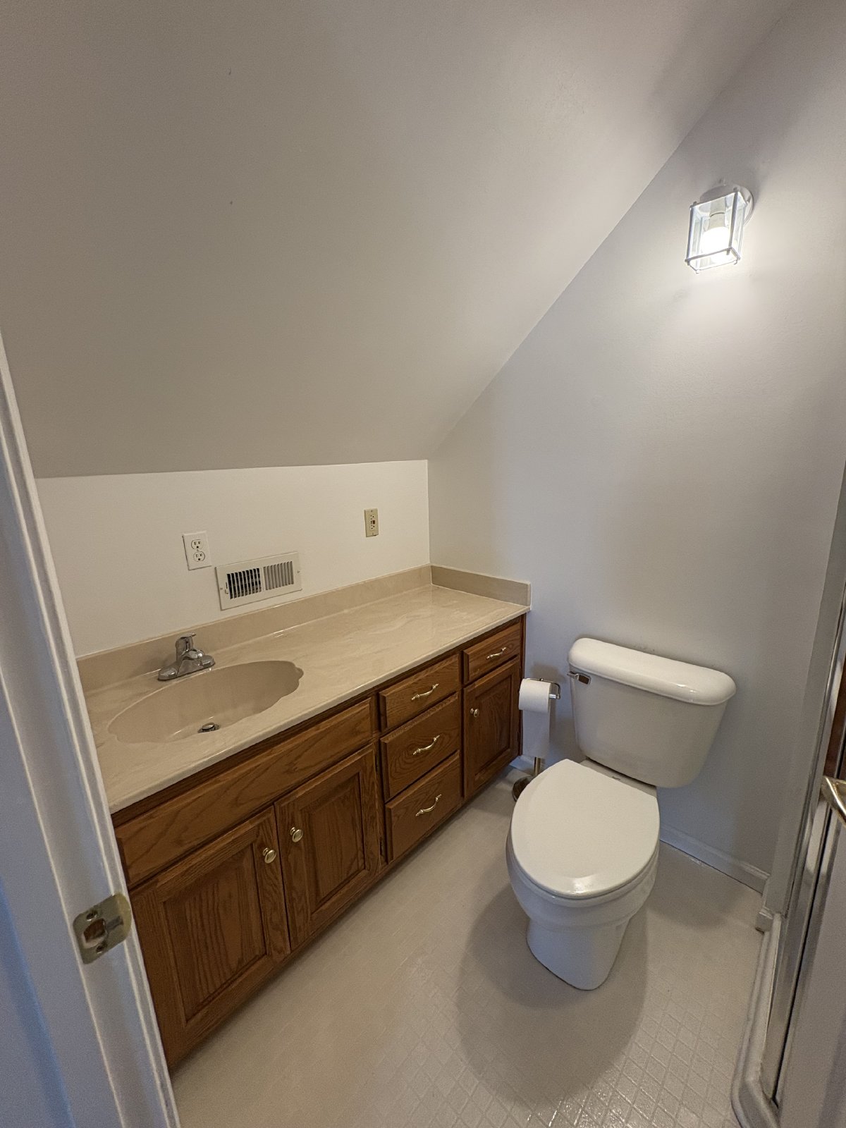 SPACIOUS & Beautiful Home Just Outside of Shelbyville! property image