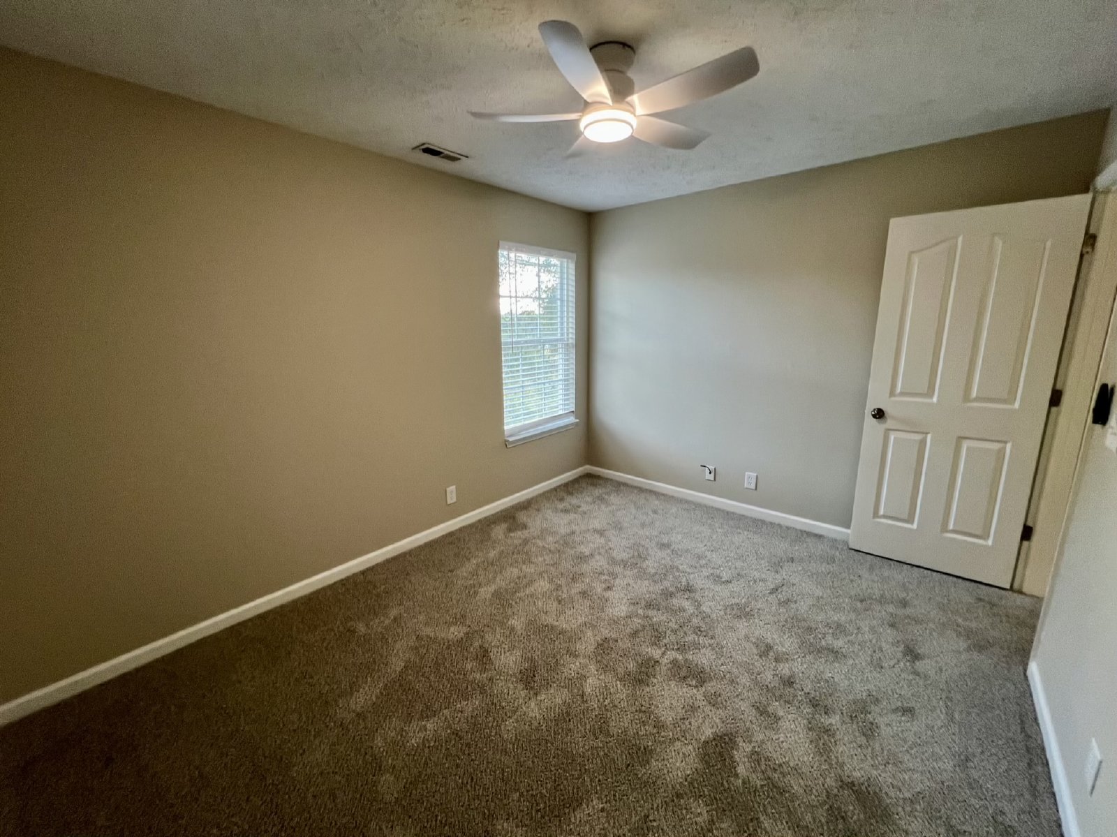 3BR 2BA *Fully Fenced Yard* Plus Garage in Murfreesboro property image