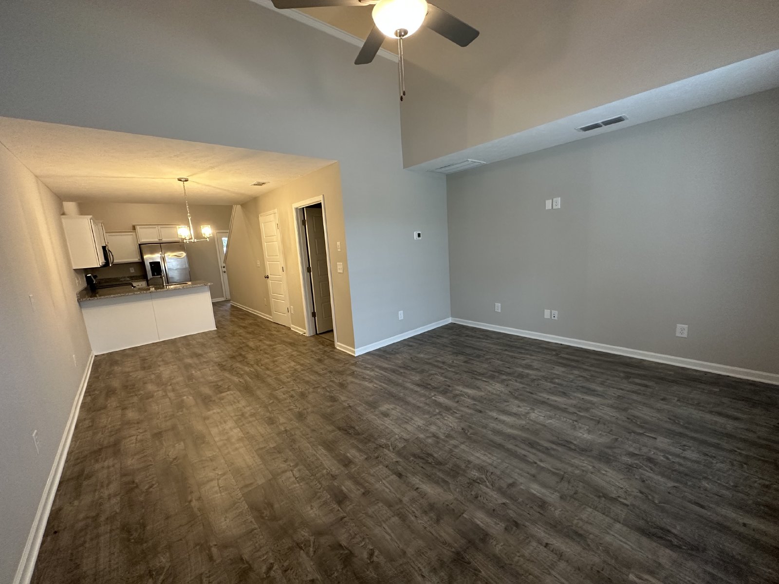 Amazing 3 BD 2.5 BA Townhome in Murfreesboro property image