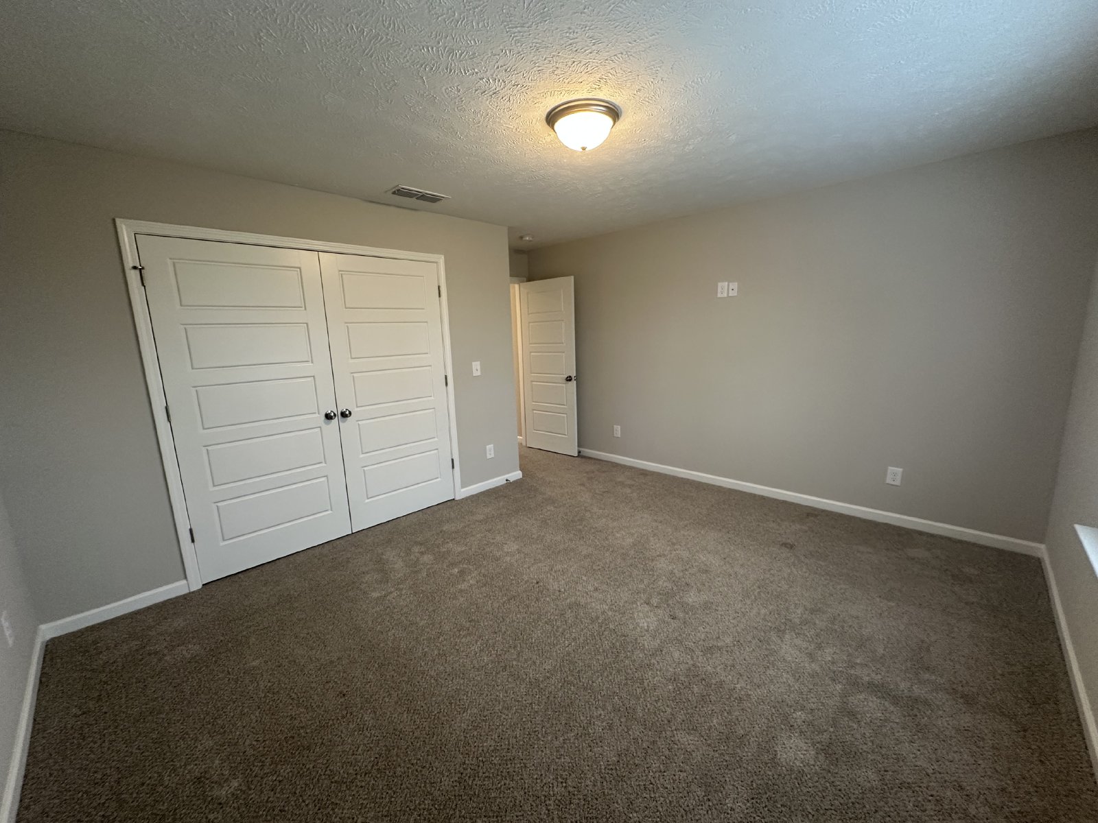 Amazing 3 BD 2.5 BA Townhome in Murfreesboro property image