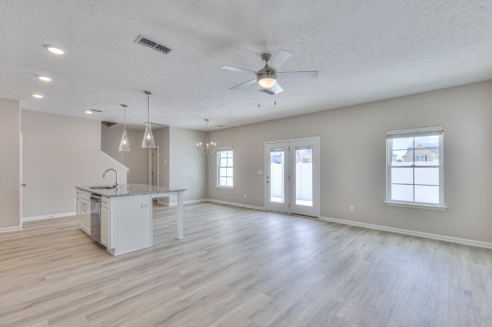 BRAND NEW Luxury 3/2.5 Townhome - MOVE IN SPECIALS property image
