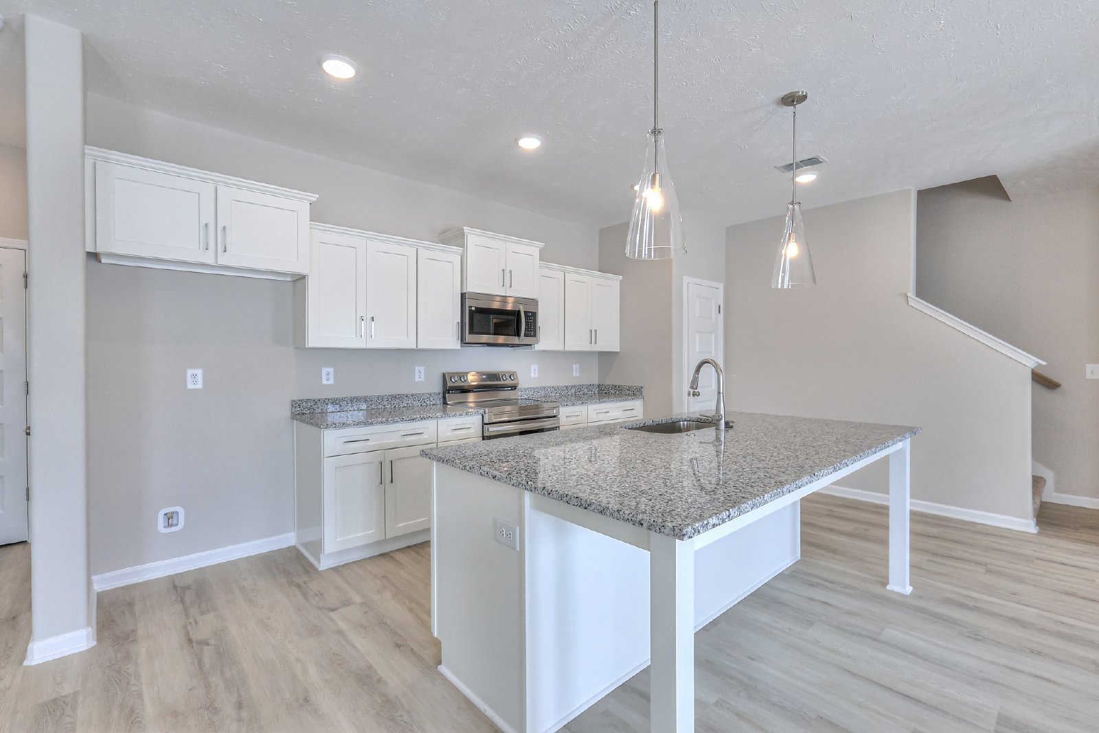 BRAND NEW Luxury 3/2.5 Townhome - MOVE IN SPECIALS property image