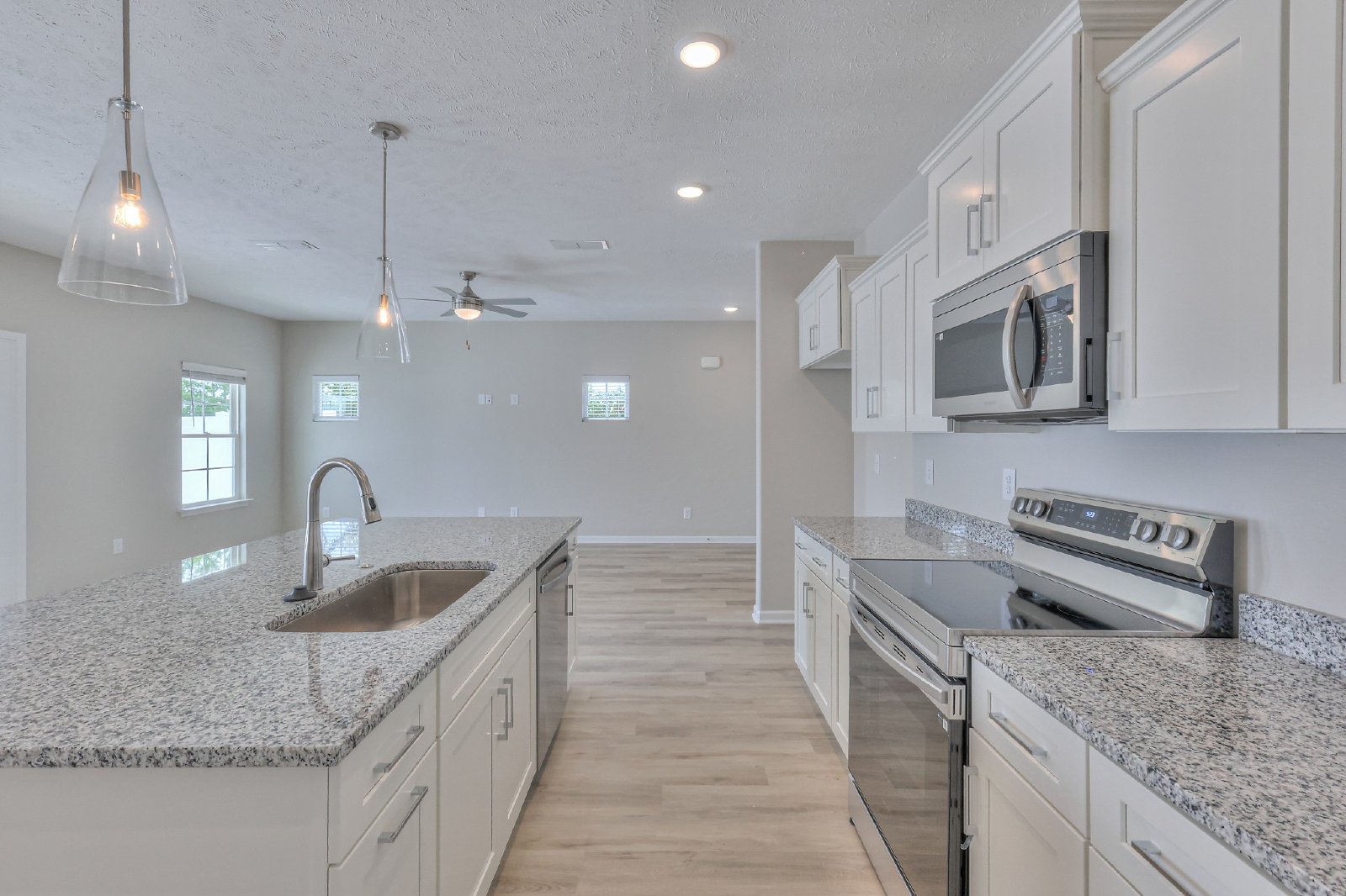 BRAND NEW Luxury 3/2.5 Townhome - MOVE IN SPECIALS property image