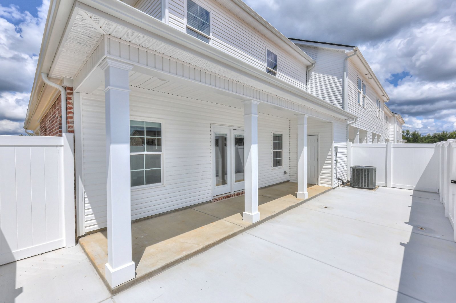 BRAND NEW Luxury 3/2.5 Townhome - MOVE IN SPECIALS property image