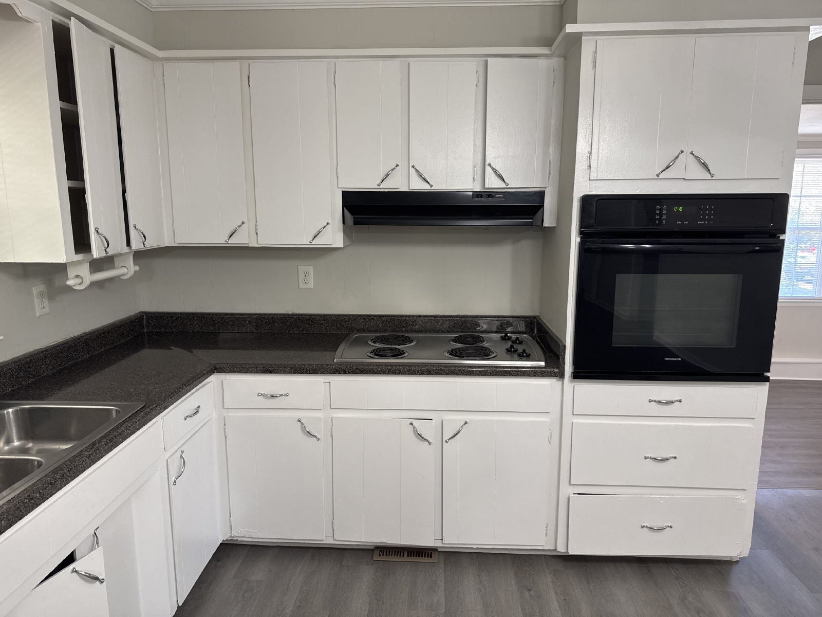 Fully Renovated 3-Bedroom Brick Home Near Downtown Murfreesboro property image