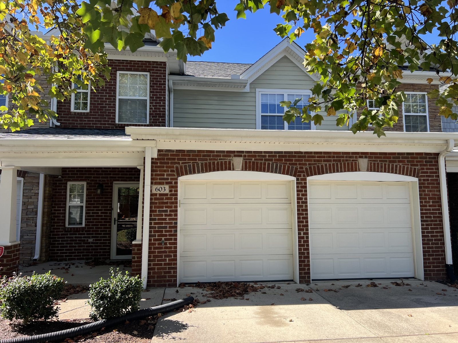 Spacious 3-Bedroom Townhome in The Retreat at Northwoods – Murfreesboro property image