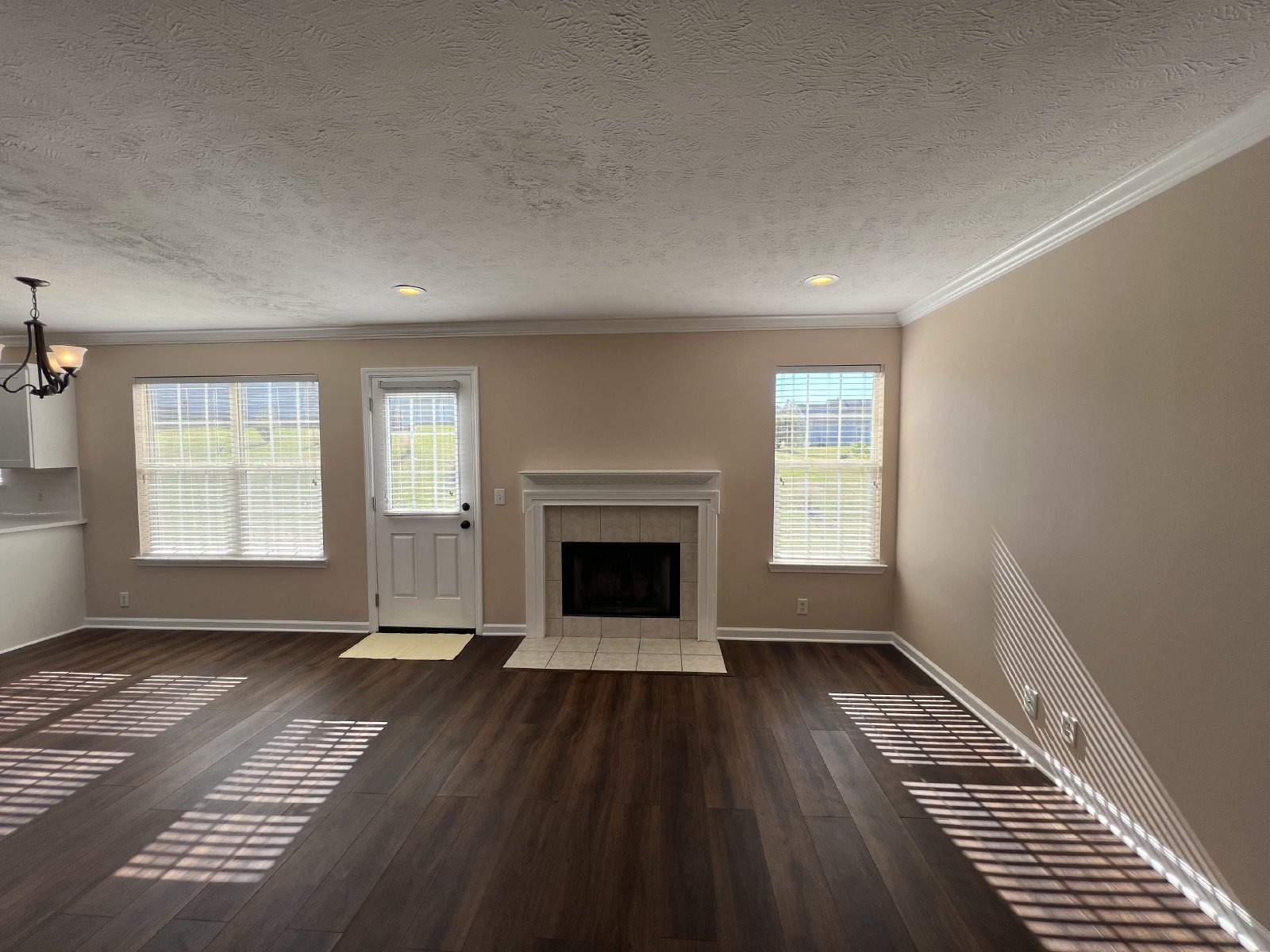 Beautifully Updated 3 bedroom 2 bath Home Located in LaVergne - Mowing Included! property image