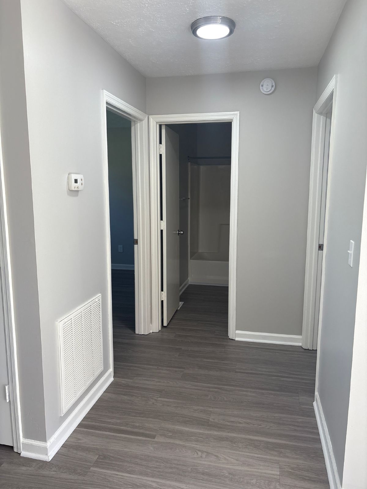 Renovated 2 Bedroom Duplex in Manchester c property image