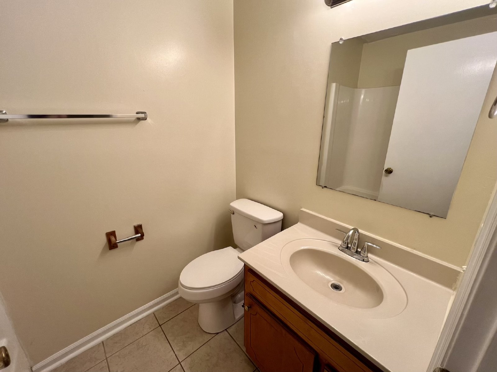 1BR 1BA Ground Level Apt., Free Water! - *No pets* property image