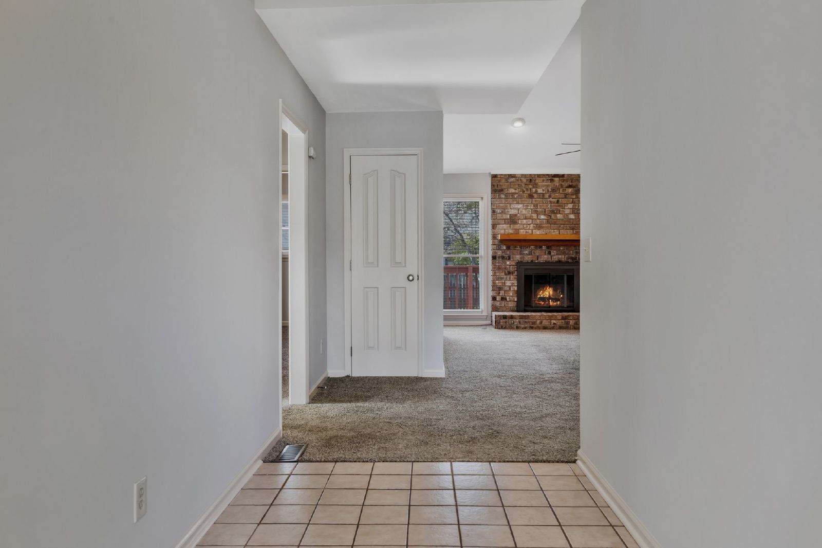 Charming Move-In Ready Home in Prime Murfreesboro Location with *Fenced Backyard* property image