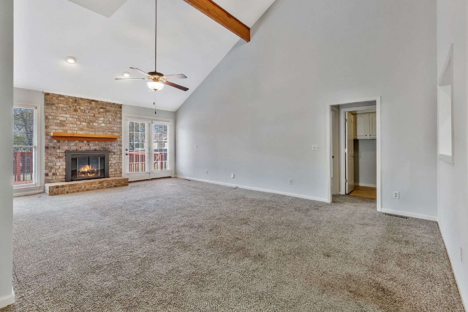 Charming Move-In Ready Home in Prime Murfreesboro Location with *Fenced Backyard* property image