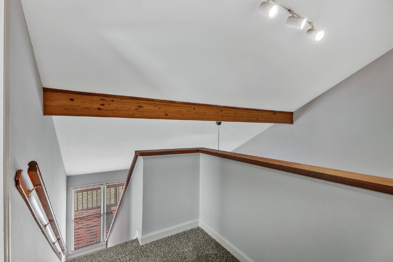 Charming Move-In Ready Home in Prime Murfreesboro Location with *Fenced Backyard* property image